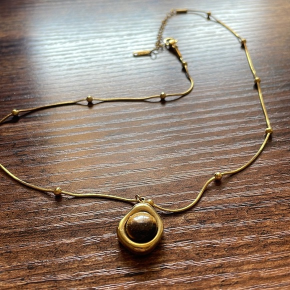 ❤️ 2/$20 or 3/$25 Tiger Eye Pendant Gold Stainless Steel Elegant Necklace - Picture 4 of 9